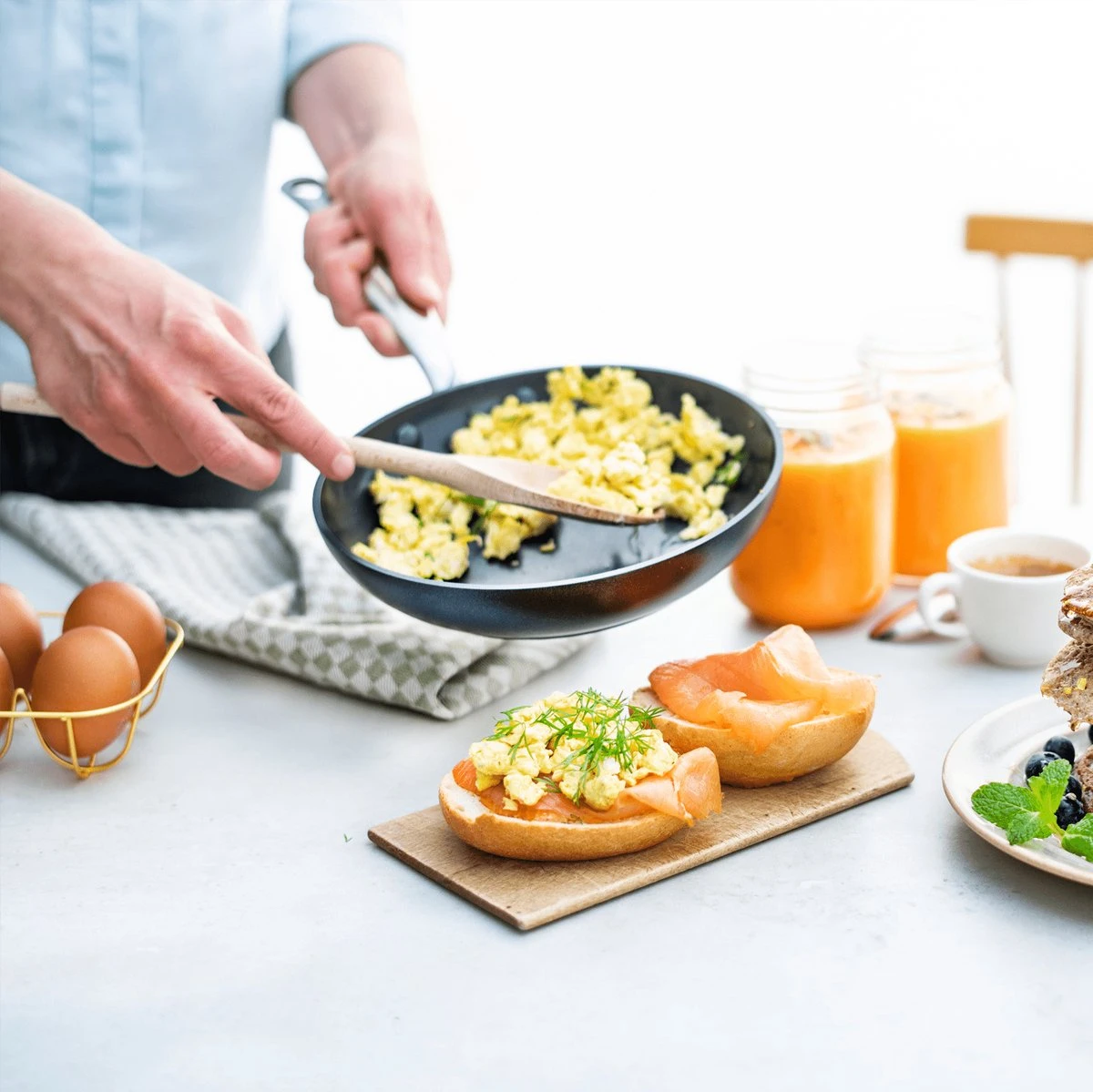 GreenPan Barcelona Infinity Pro Koekenpan 32cm - Zwart - Inductie - PFAS-vrij 16 GreenPan Barcelona Infinity Pro Koekenpan 32cm - Zwart - Inductie - PFAS-vrij - Afbeelding 14