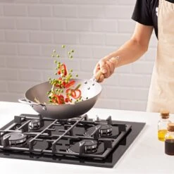 Navaris Grote Wokpan Geschikt Voor Inductie - Koolstofstalen Wok Met Twee Handvaten - Carbon Steel Wok 30 Cm Diameter - Voor Roerbak- En Wokgerechten -Pot Verkoopwinkel 1200x1200 211