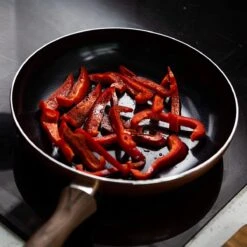 Nuovva Koperen Koekenpan - Keramische Antikleeflaag – Houten Handvat Koekenpan - Ø 24 Cm Inductie - PTFE-vrij -Pot Verkoopwinkel 1200x1200 561