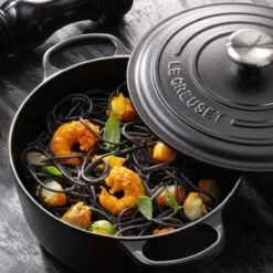 Le Creuset Signature Braadpan - 4,2 L - 24 Cm - Zwart -Pot Verkoopwinkel 1200x1200 979