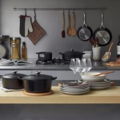 Le Creuset Signature Braadpan - 4,2 L - 24 Cm - Zwart -Pot Verkoopwinkel 1200x1200 980