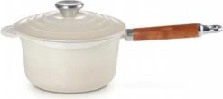 Le Creuset Steelpan - Met Deksel - Tradition - Meringue - ø 18 Cm / 1.8 Liter -Pot Verkoopwinkel 1200x535