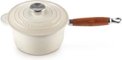 Le Creuset Steelpan - Met Deksel - Tradition - Meringue - ø 18 Cm / 1.8 Liter -Pot Verkoopwinkel 1200x594 3