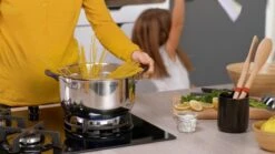 Tefal Cook & Cool E493S6 - Set 3-delig (kookpan 20/24 + Steelpan 16) -Pot Verkoopwinkel 1200x674 7