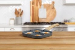 Magnani - Eierpan - 4 Bakplaten Van ⌀ 8 Cm - Voor Gas- En Elektrische Kookplaten - Aluminium - Houten Handvat - 38 X 18.7 X 2 Cm -Pot Verkoopwinkel 1200x799 81