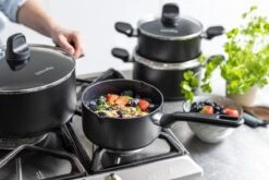 GreenPan Memphis Pannenset - 4-delig - Zwart - Inductie - PFAS-vrij 23 GreenPan Memphis Pannenset - 4-delig - Zwart - Inductie - PFAS-vrij -Pot Verkoopwinkel 1200x800 37