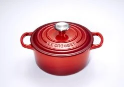 Le Creuset Signature Braadpan - 4,2 L - 24 Cm - Kersenrood -Pot Verkoopwinkel 1200x839 1