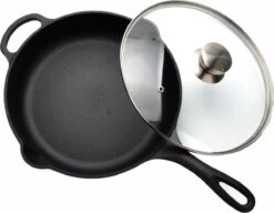 Belluci - Ø26cm - Koekenpan - Skillet + Deksel Geëmailleerde Gietijzeren Pan Voor BBQ En Inductie Incl. Accessoires - Hapjespan - Braadpan -Pot Verkoopwinkel 1200x935 1