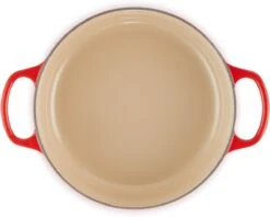 Le Creuset - Gietijzeren - Lage Braadpan - 24cm - Kersenrood -Pot Verkoopwinkel 1200x963 1