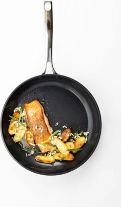 BK Superior Koekenpan - Ø 24 Cm - Keramisch - Inductie -Pot Verkoopwinkel 703x1200 1